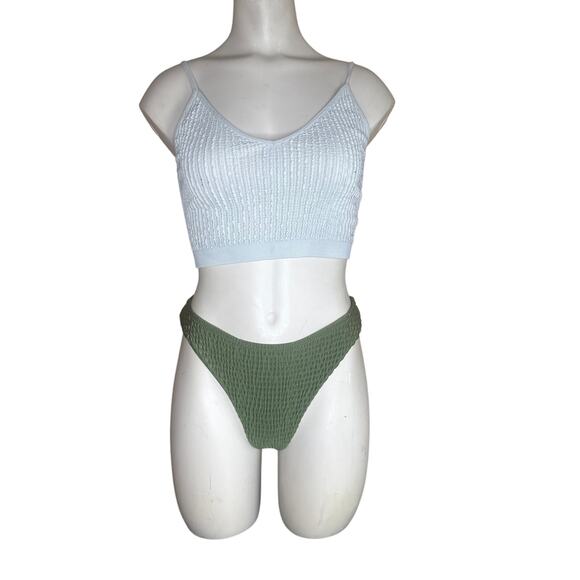 None and/or Unknown Tops - Women’s Beige Ribbed Cropped Tank | Size Large | Spaghetti Strap Stretchy Basic